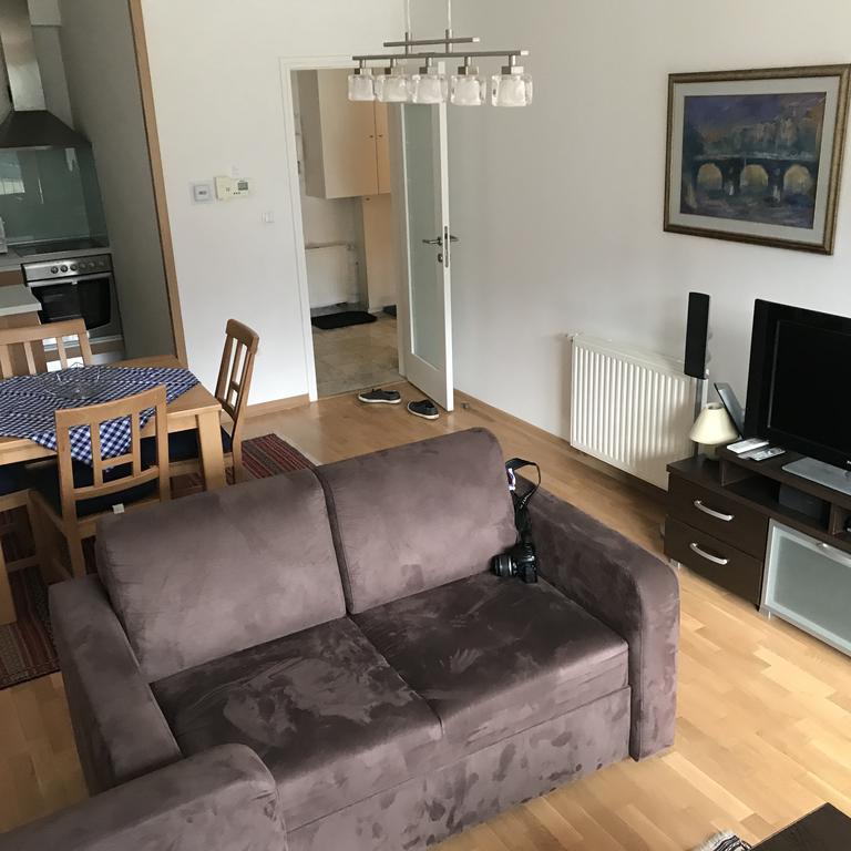 Apartmani El Tarik Белашница Экстерьер фото