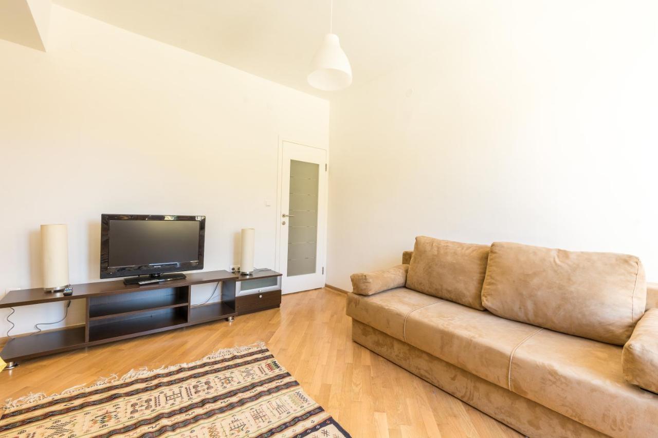 Apartmani El Tarik Белашница Экстерьер фото